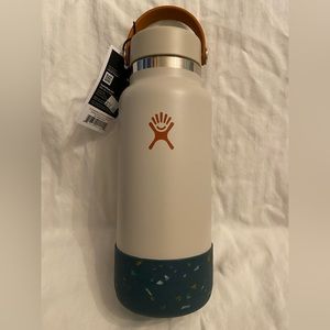Special Edition Hydroflask 32oz Sandalwood